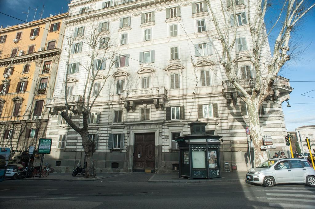 Отель Crossing Roma 1 Экстерьер фото